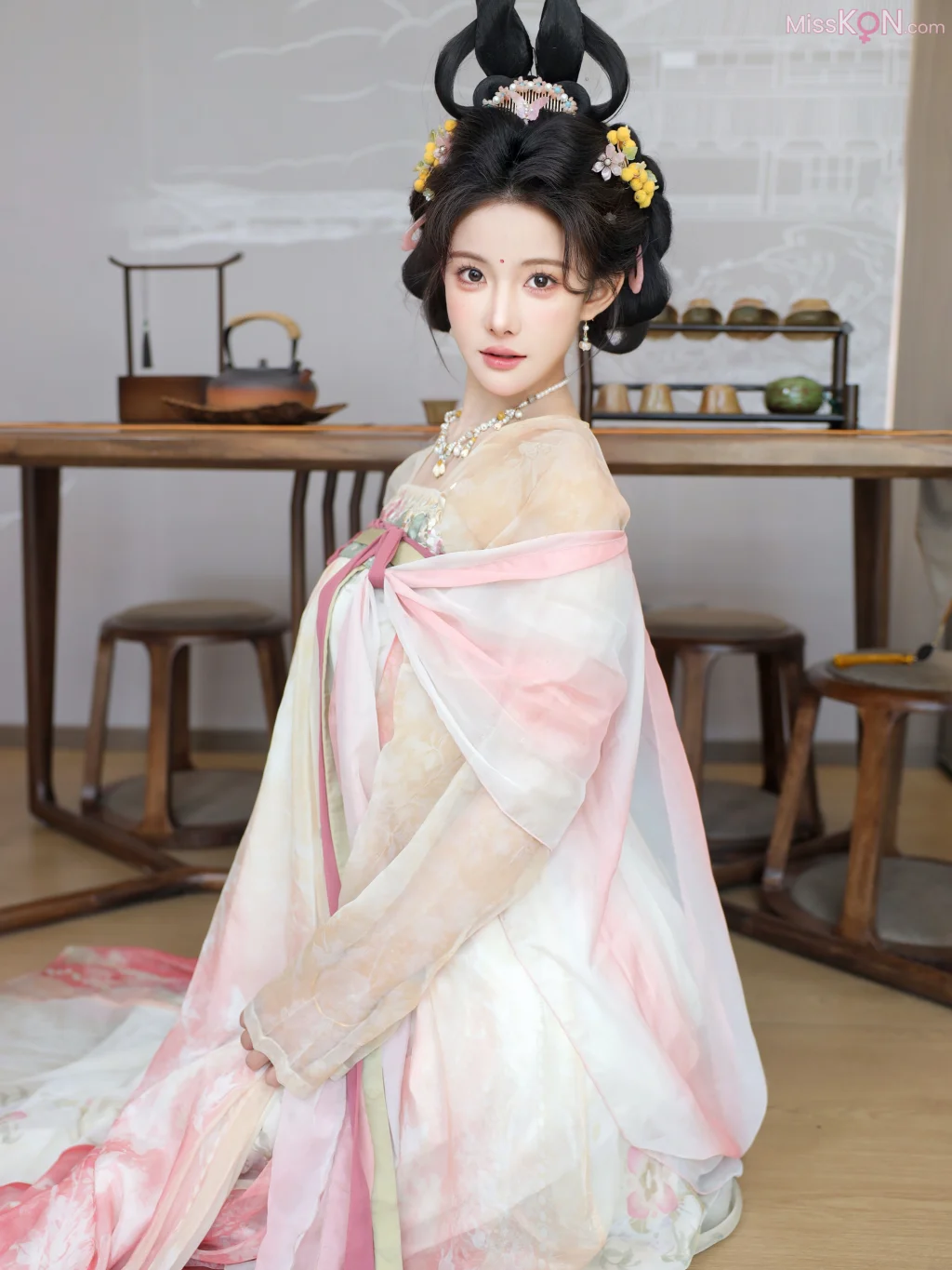 [XR Uncensored] 梨霜儿_ R18 秀人网模特 梦回大唐