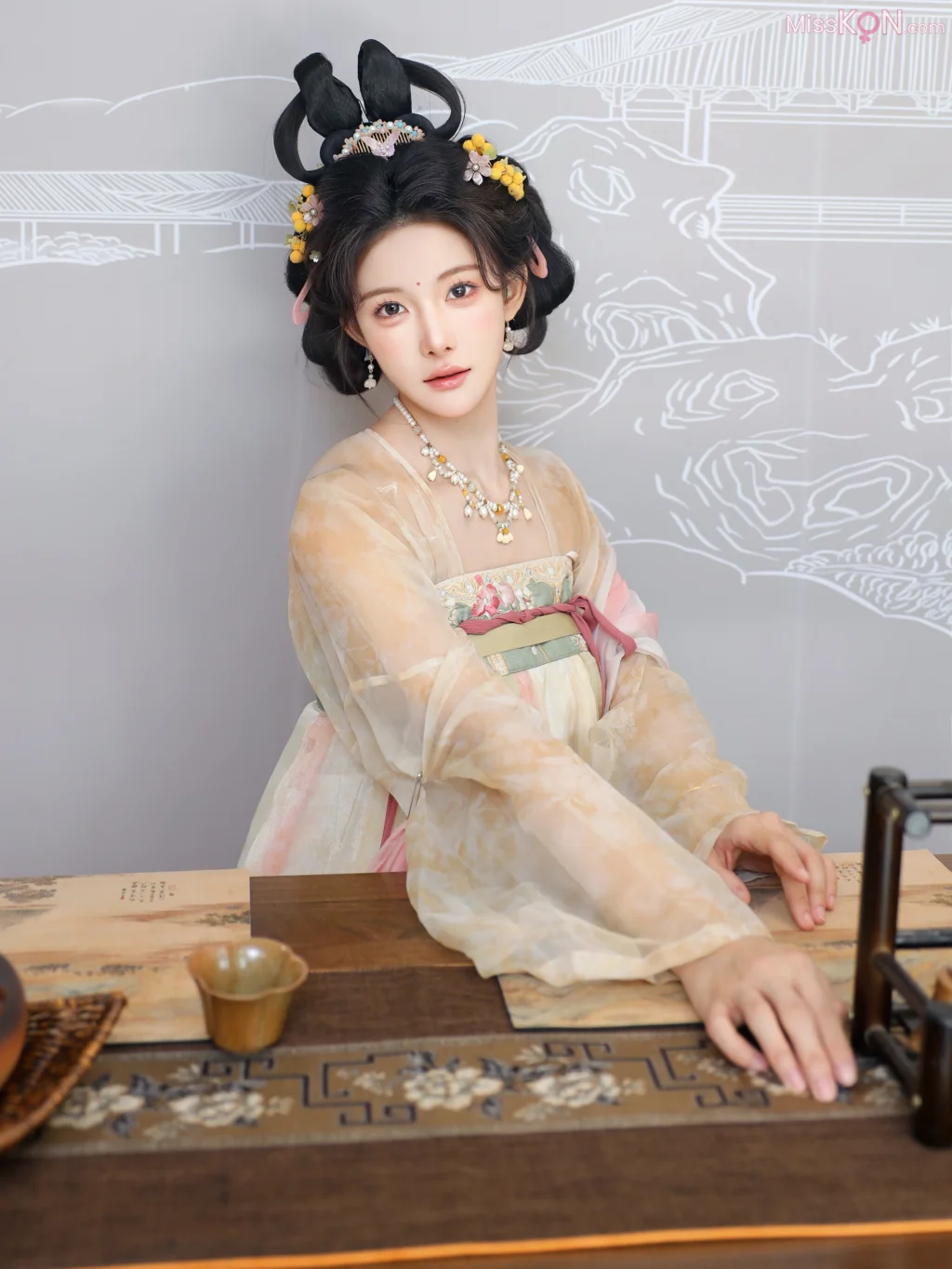 [XR Uncensored] 梨霜儿_ R18 秀人网模特 梦回大唐