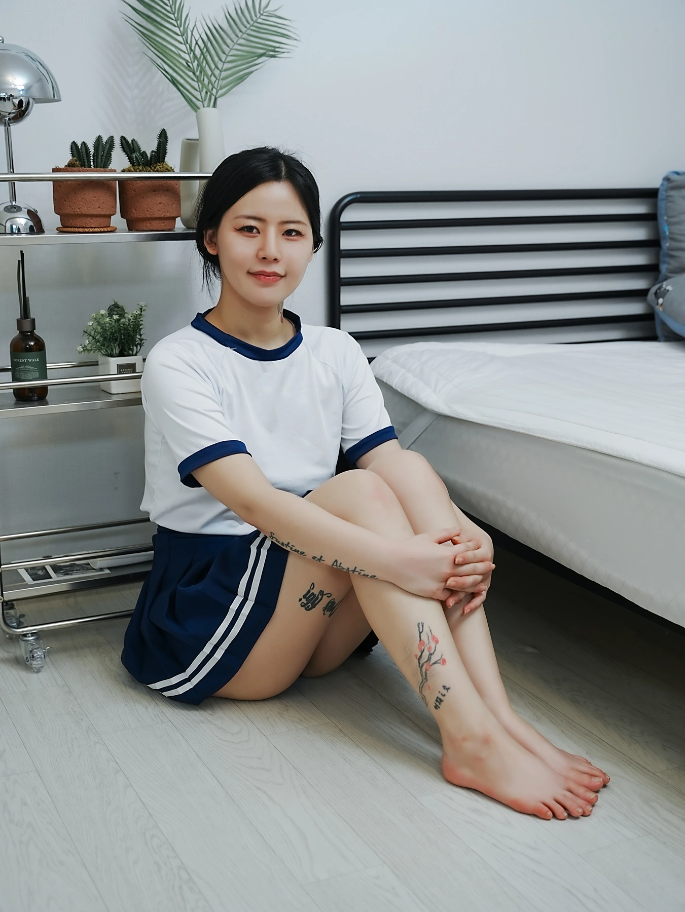 Choi Ri 최리, Photobook Vol.01 「Bloomers」 Set.01