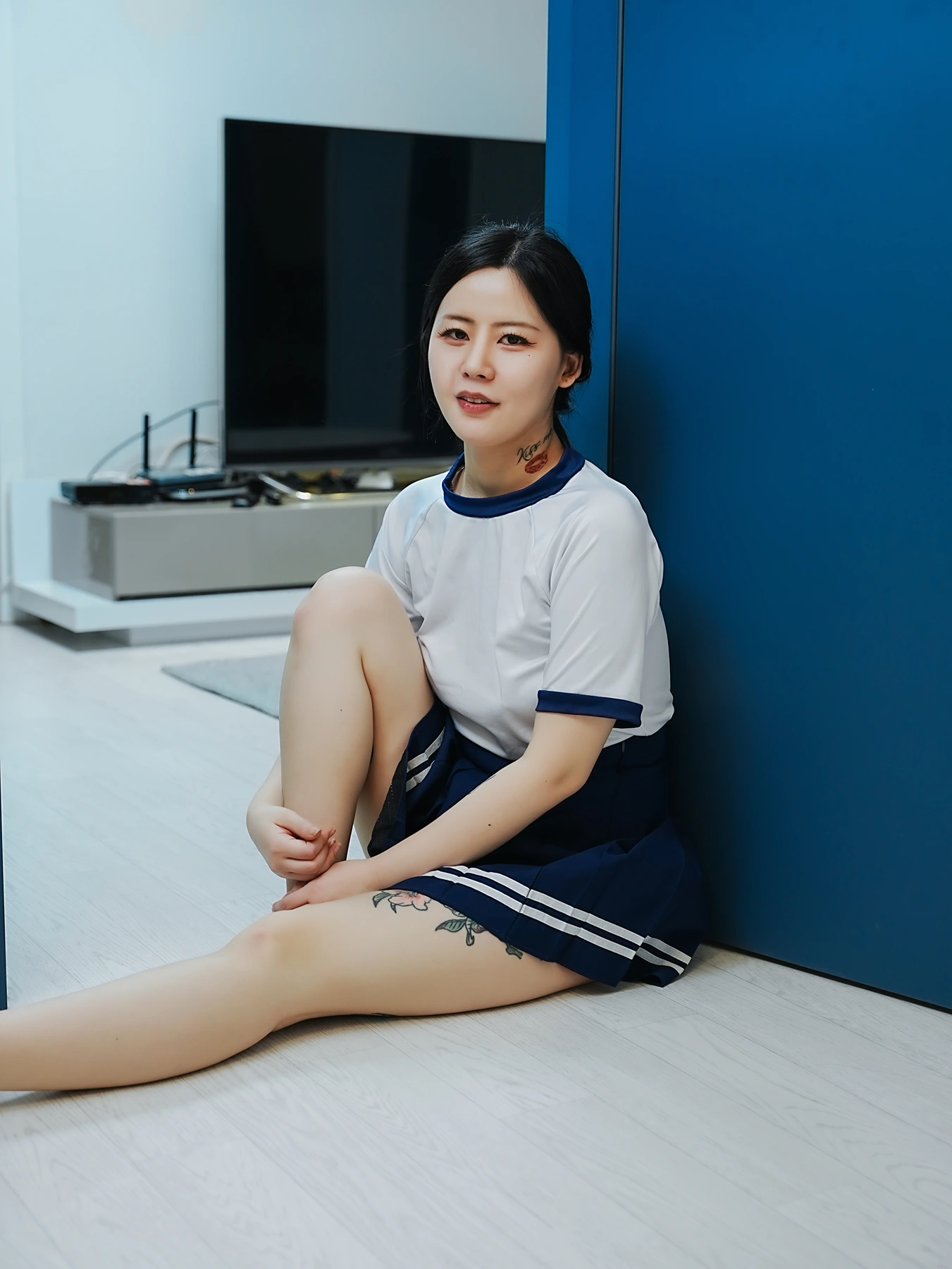 Choi Ri 최리, Photobook Vol.01 「Bloomers」 Set.01