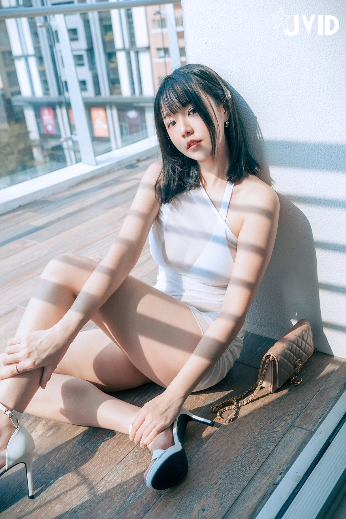 JVID Angela寶7 – 豪乳情婦の不倫旅行－寶七🫦跪舔肉棒的色色拜金萌妹🔥靈巧的舌頭舔來舔去😈 Set.01