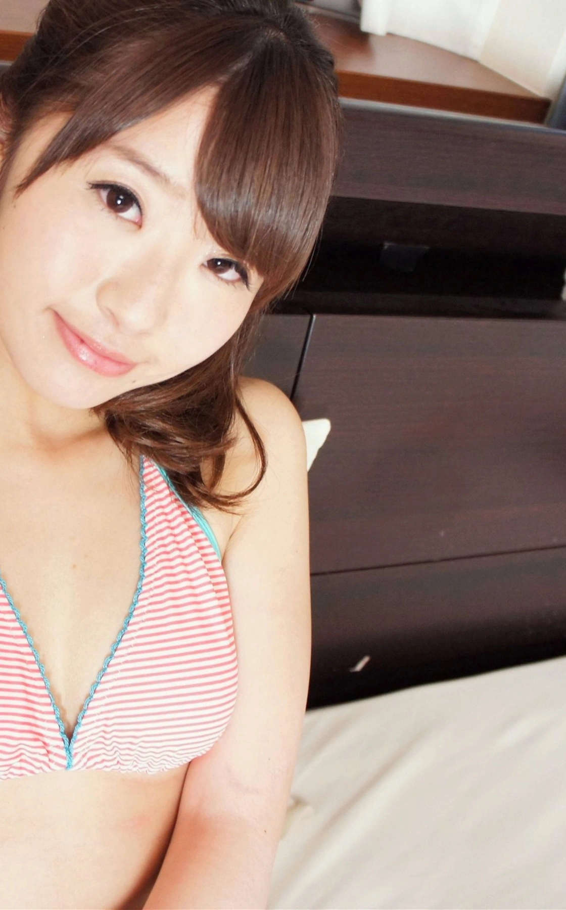 Saki Hatsumi 初美沙希, 激ヤバ写真集 「ロリ顔ドスケベ幼妻 欲求不満な幼妻の止まらない肉欲…」 28 Saki Hatsumi 初美沙希, 激ヤバ写真集 「ロリ顔ドスケベ幼妻 欲求不満な幼妻の止まらない肉欲…」