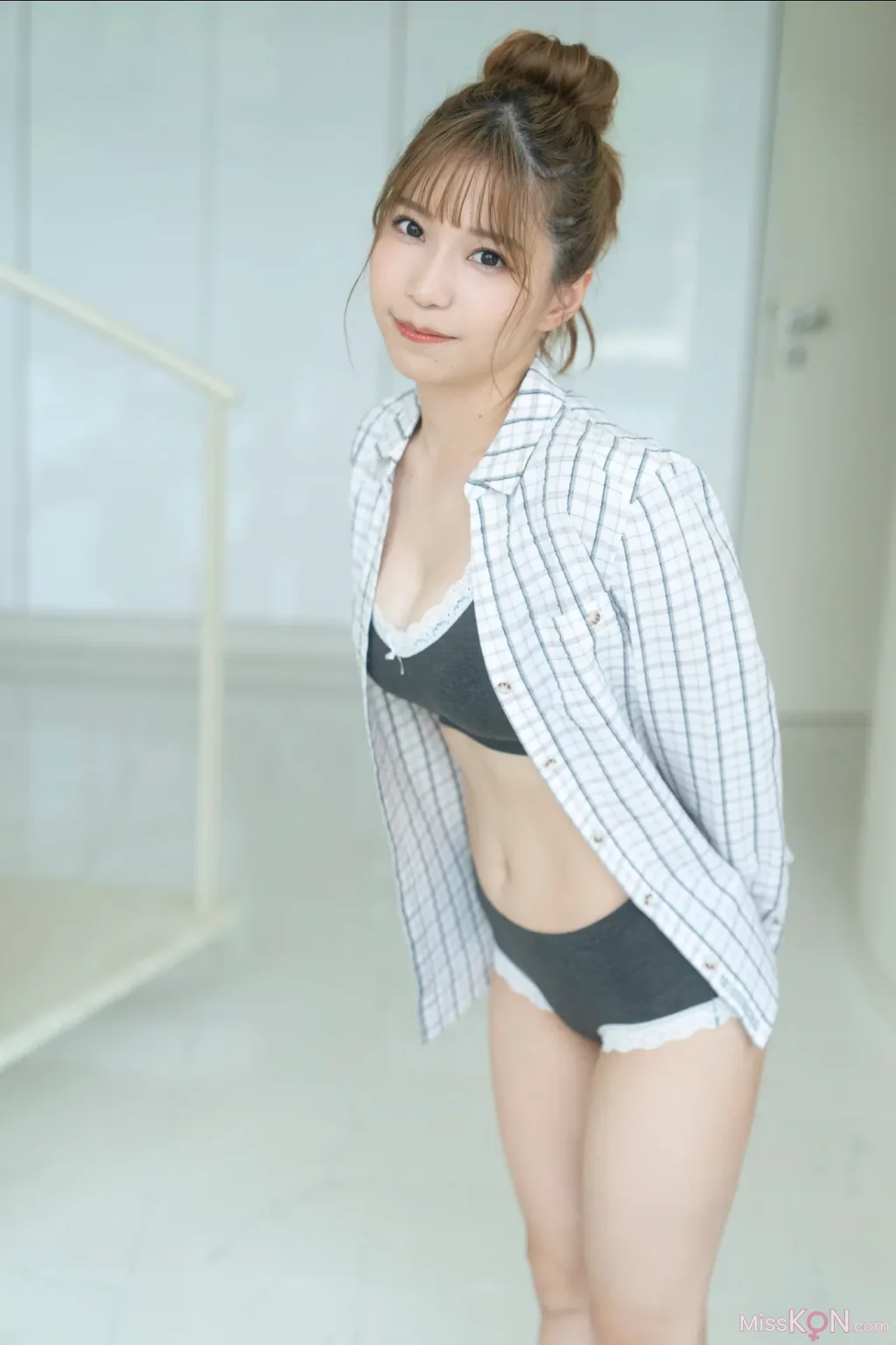 Asaka (亜咲花)_ FRIDAY Monthly Girl 043 完全未発表100カット