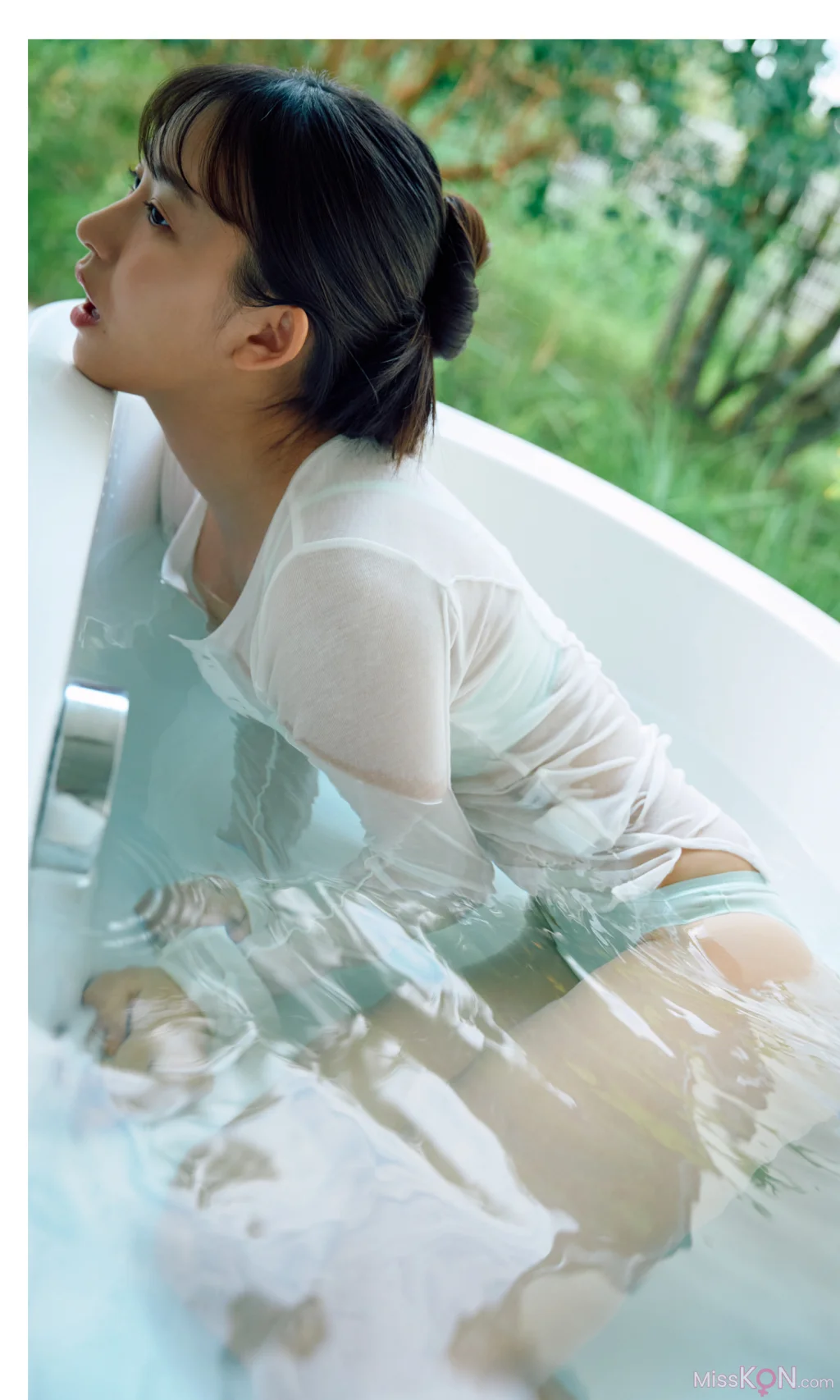 Shida Nene (志田音々)_【デジタル限定】写真集「まなざしの先に」 (週プレ PHOTO BOOK)