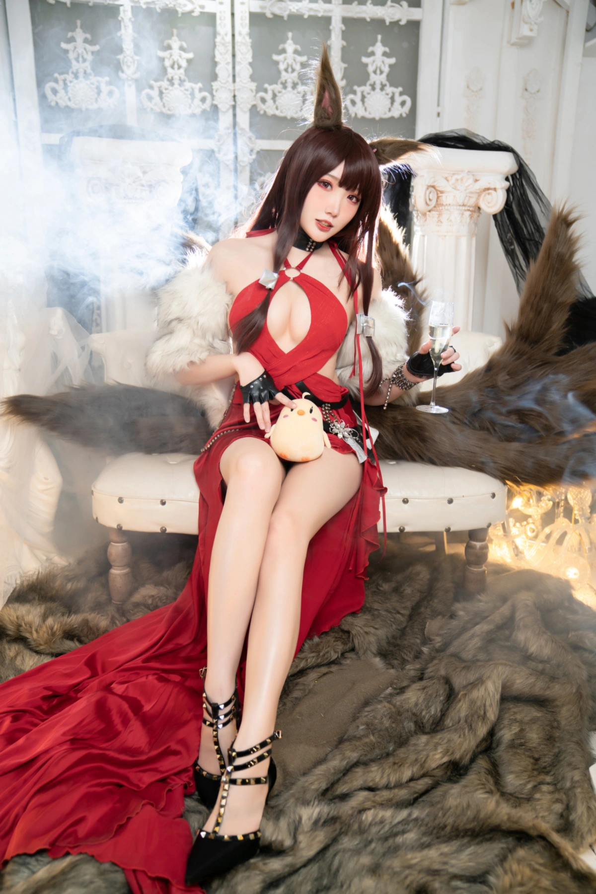 Cosplay 瓜希酱 & Momoko葵葵 – 碧蓝航线赤城 & 加贺 礼服