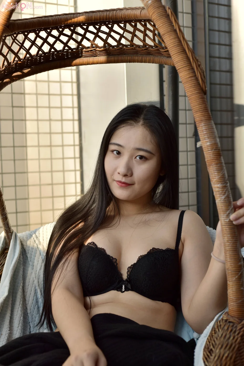 [Private Photoshoot] 秀岑_ 丰满御姐写实私拍