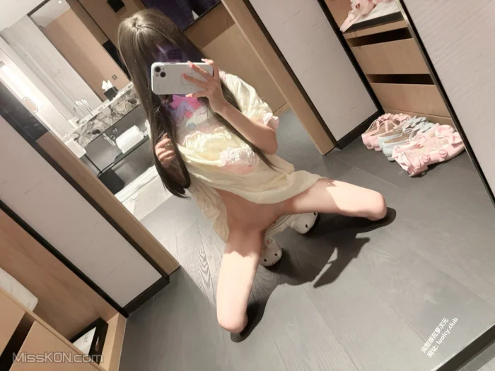 qqcattt1(小月喵)_ 双马尾白虎萝莉极品福利姬 21 qqcattt1(小月喵)_ 双马尾白虎萝莉极品福利姬