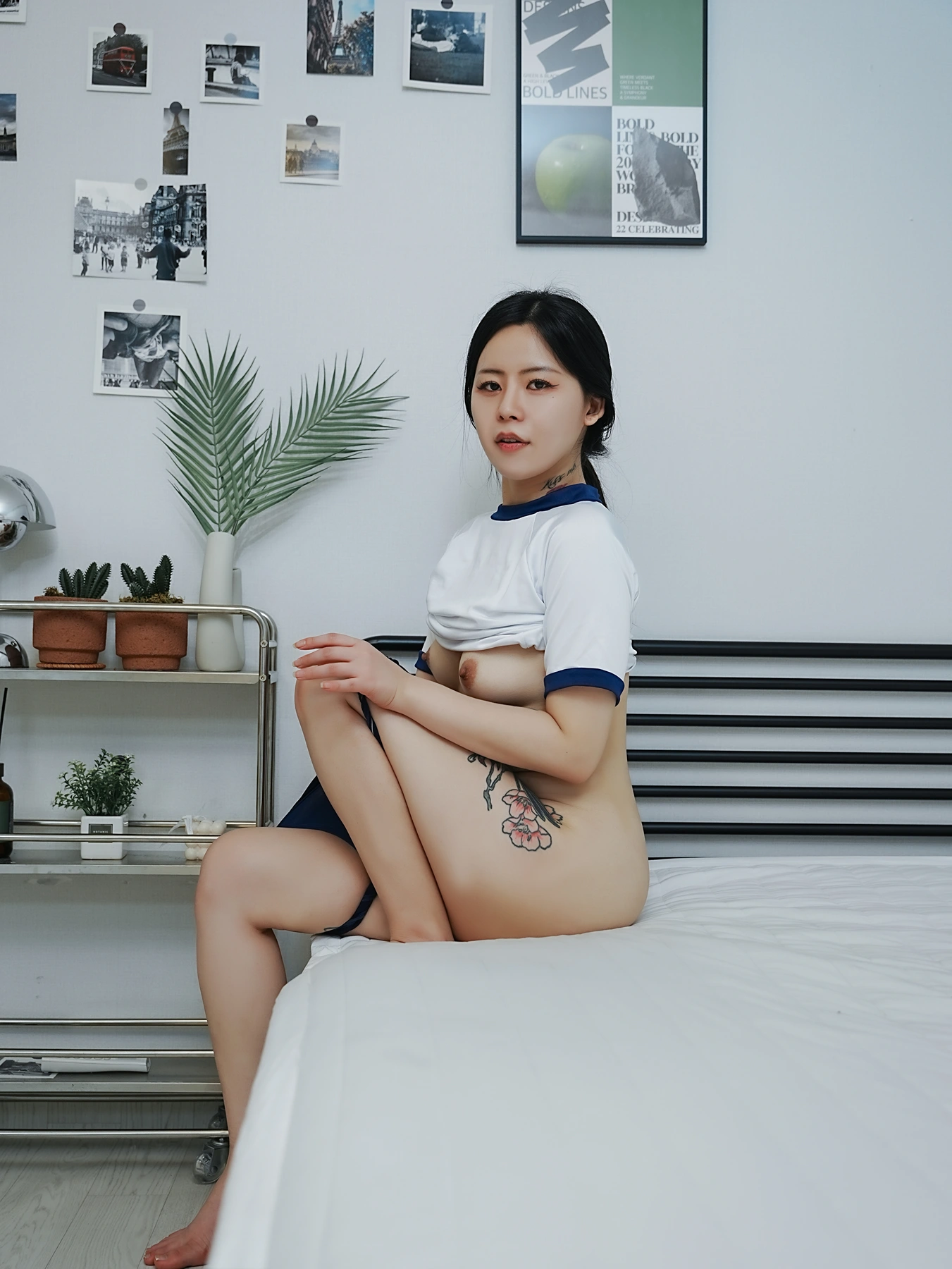 Choi Ri 최리, Photobook Vol.01 「Bloomers」 Set.03