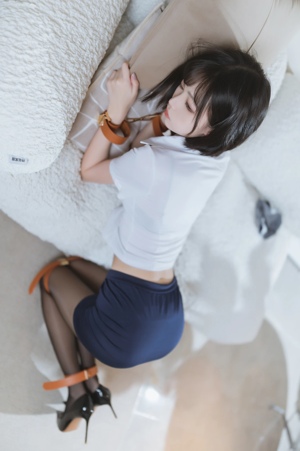 Cosplay 许岚LAN – 束缚黑丝 22 Cosplay 许岚LAN – 束缚黑丝