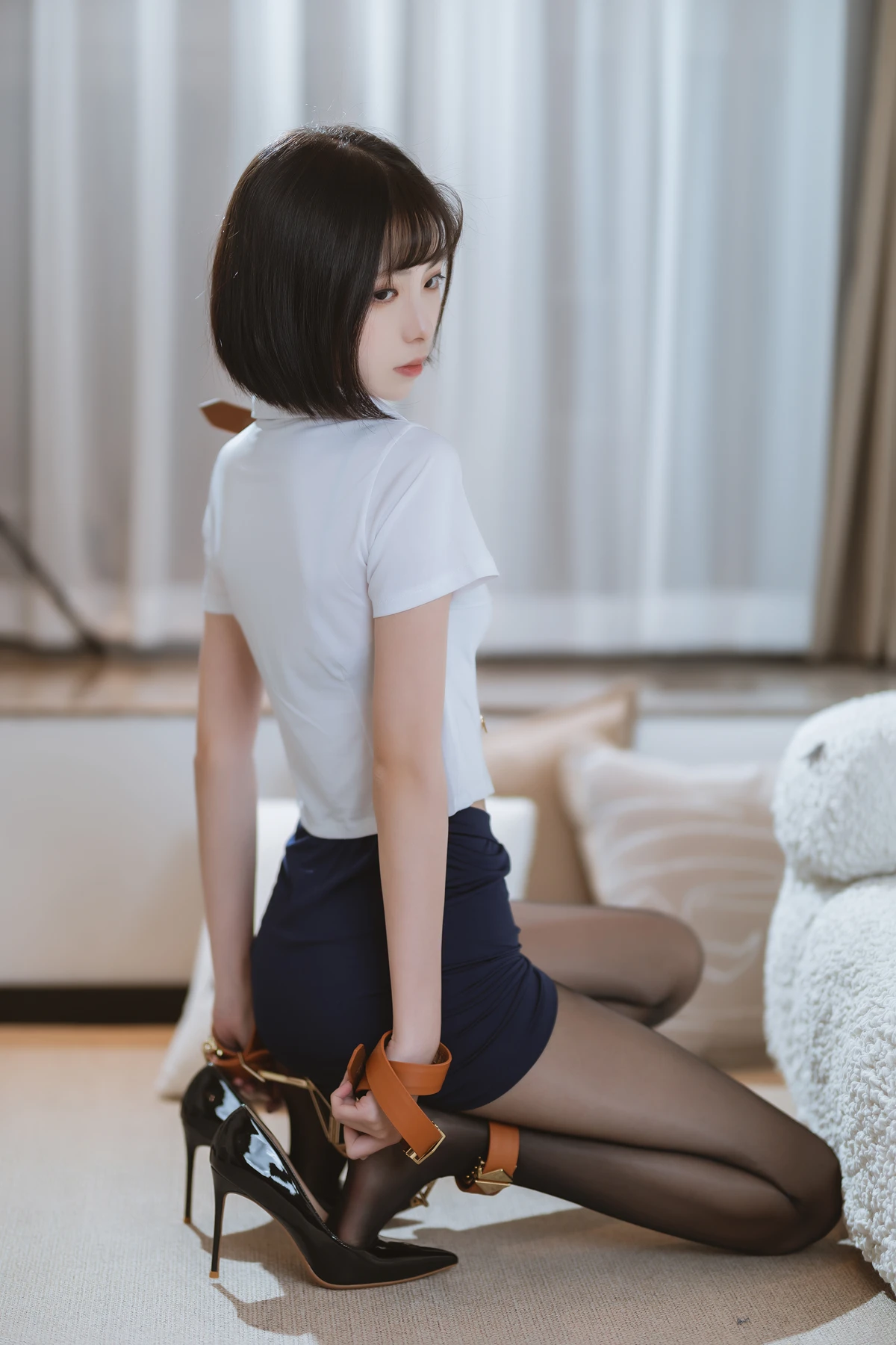 Cosplay 许岚LAN – 束缚黑丝 30 Cosplay 许岚LAN – 束缚黑丝