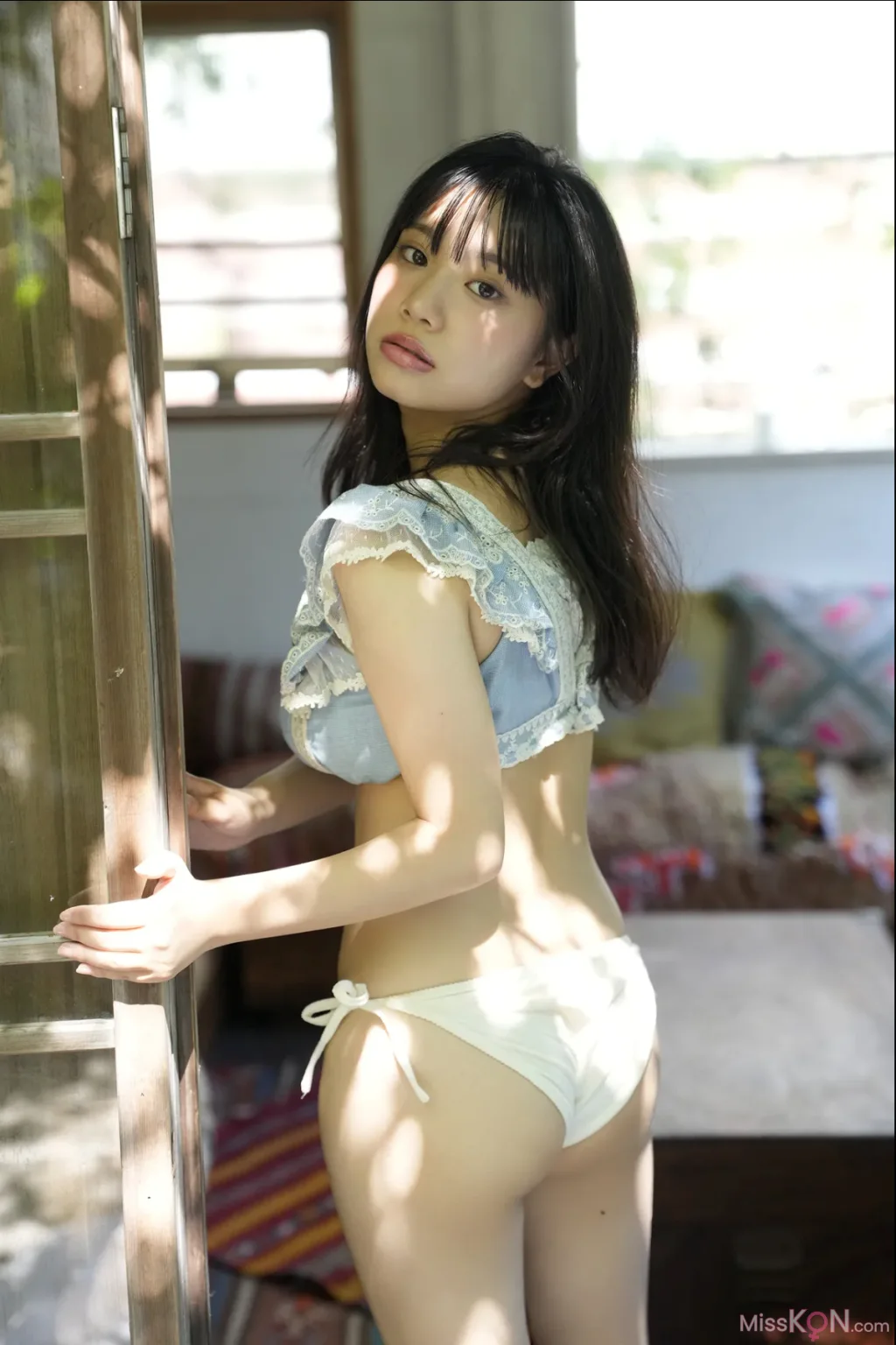 細谷さら_ FRIDAY GOLD はじめましてのビキニ