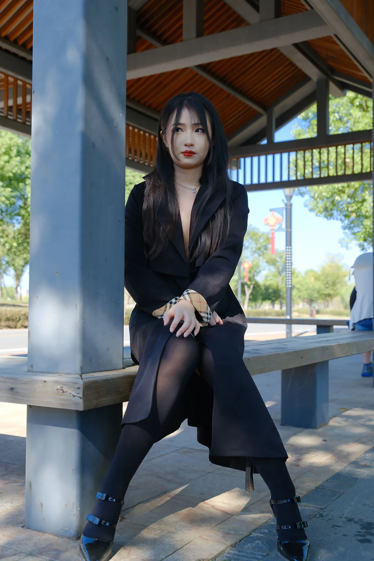 小泽 – 黑丝御姐 户外露出 Set.02
