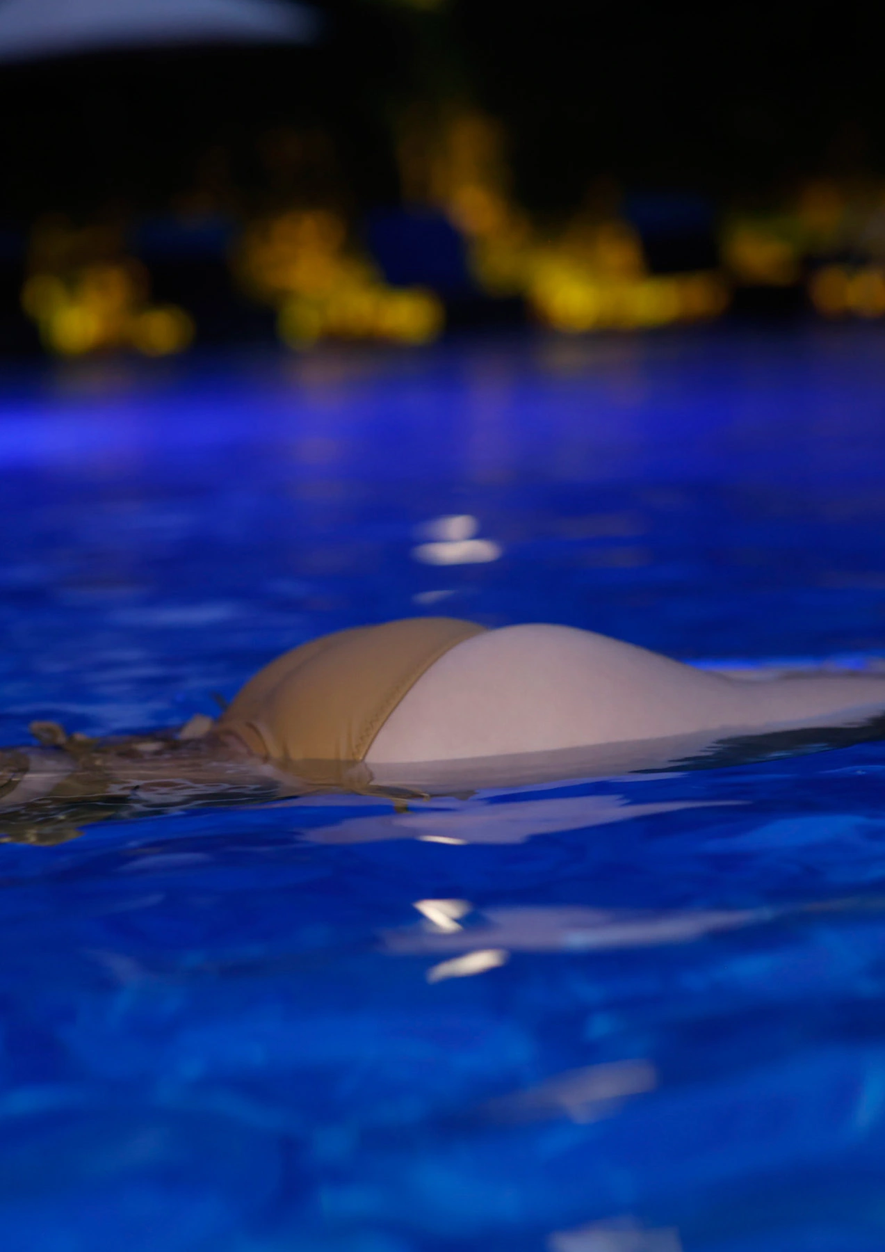 Runa Toyoda 豊田ルナ, 写真集 『side-B：Good to see Moon』 Set.06