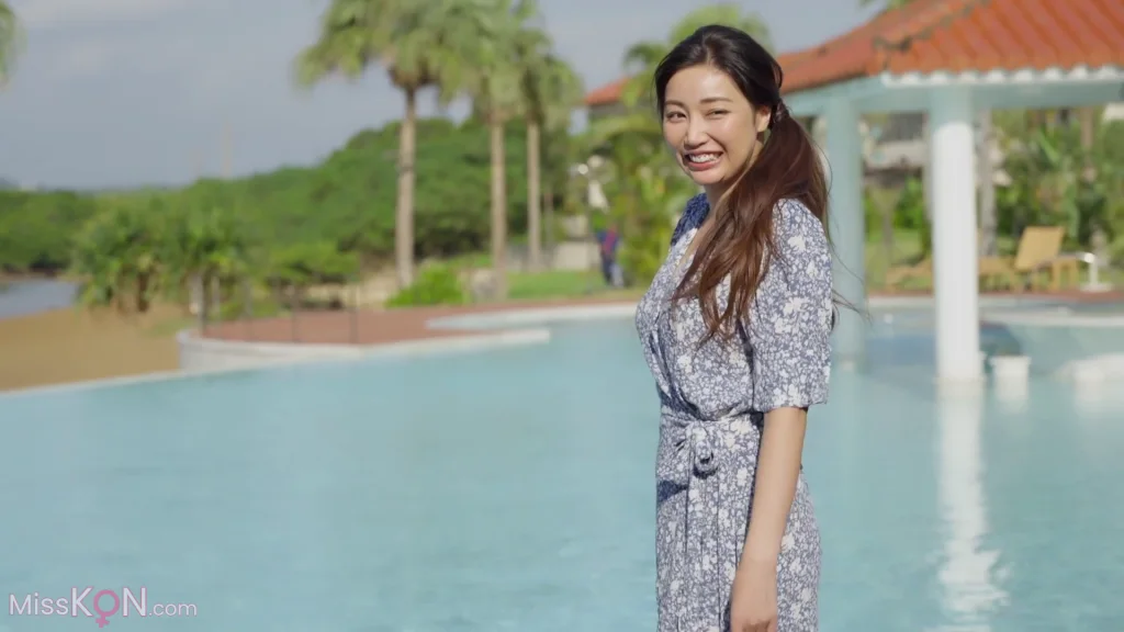 Miho Abe (あべみほ)_ FRIDAY GOLD Shocking! Nude Scenes 衝撃！濡れ場ヌード