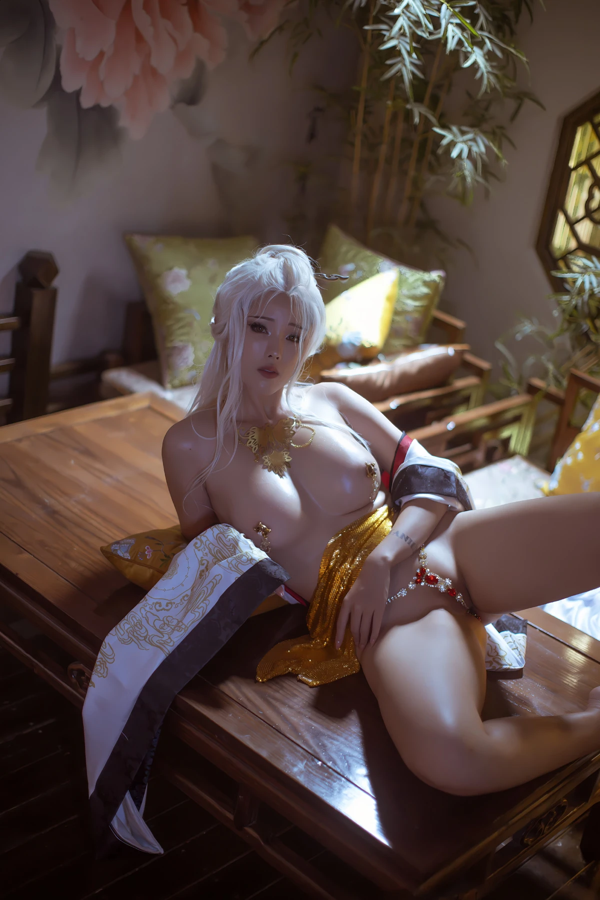 Cosplay 钛合金TiTi – 黑神话悟空 铁扇公主