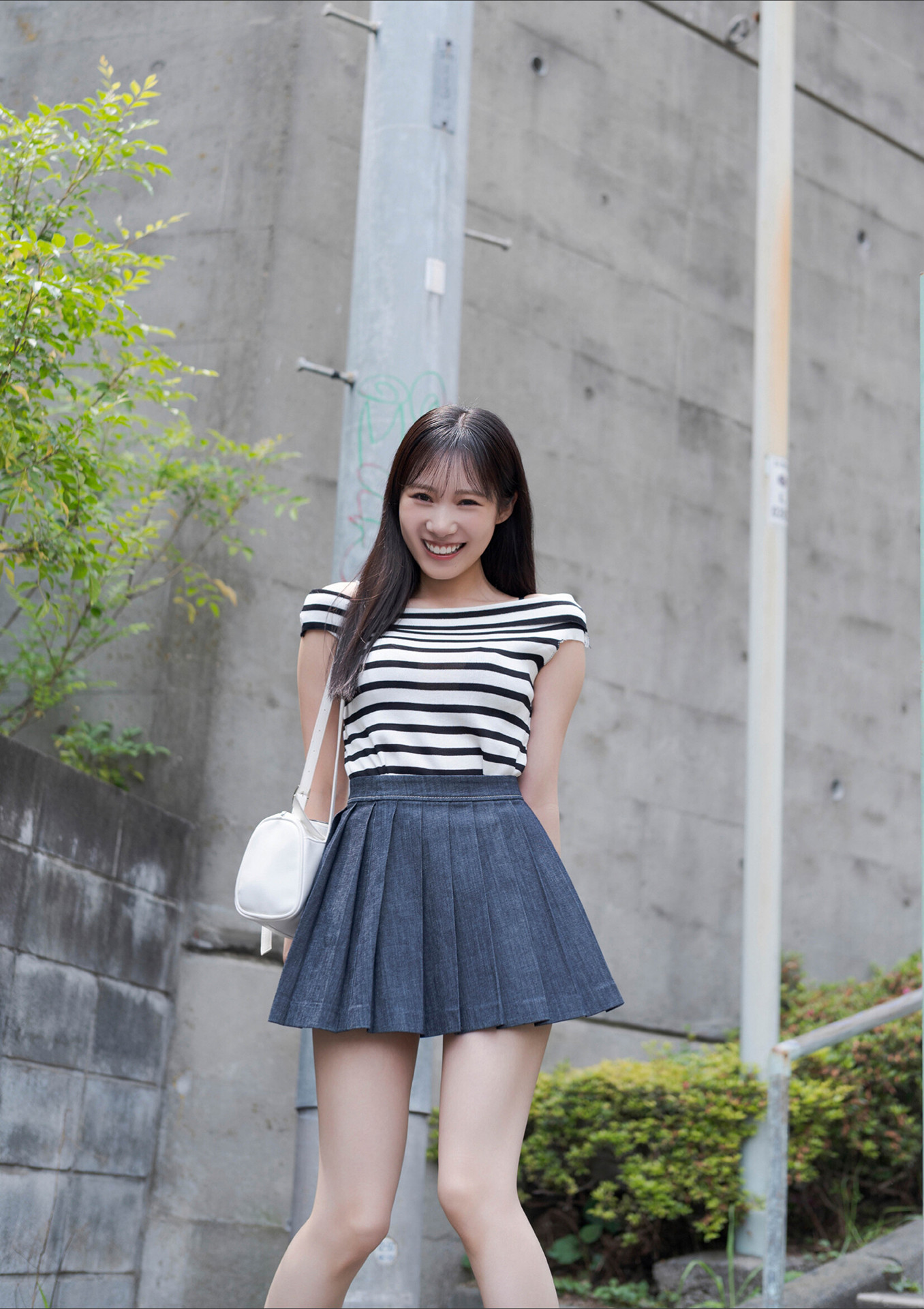 Sumire Yokono 横野すみれ, BUBKAデジタル写真集 「そのカーブ、反則級！」 Set.01