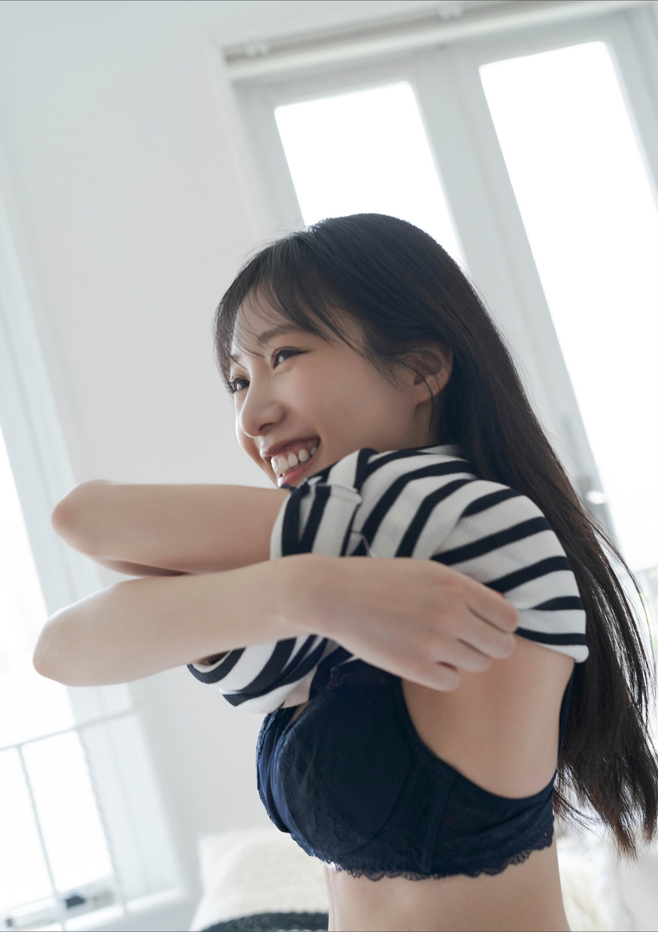 Sumire Yokono 横野すみれ, BUBKAデジタル写真集 「そのカーブ、反則級！」 Set.01