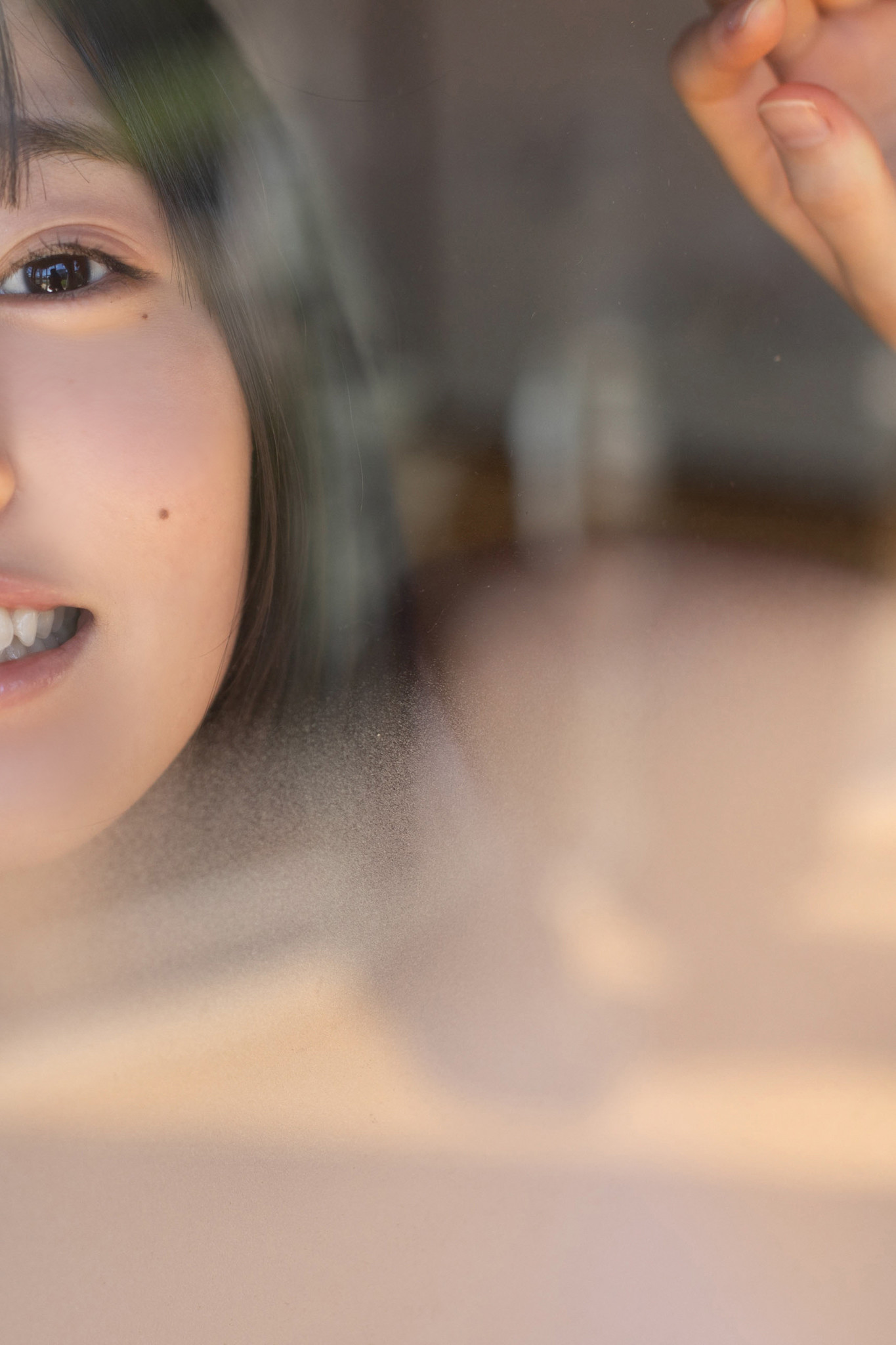 Miu Shirahama 白濱美兎, FRIDAYデジタル写真集 「ぎゅってして Vol.1」 Set.03