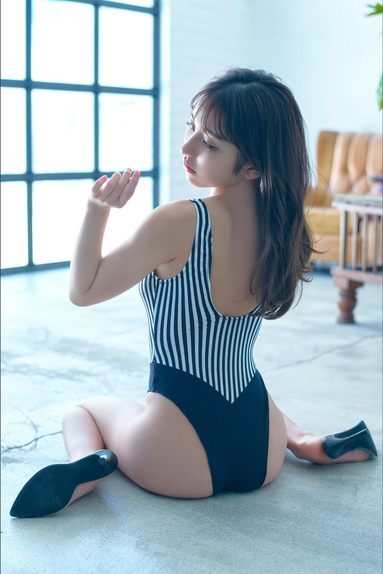 Toumi 十味, 写真集 「Off Mode スピサン グラビアフォトブック」 Set.02