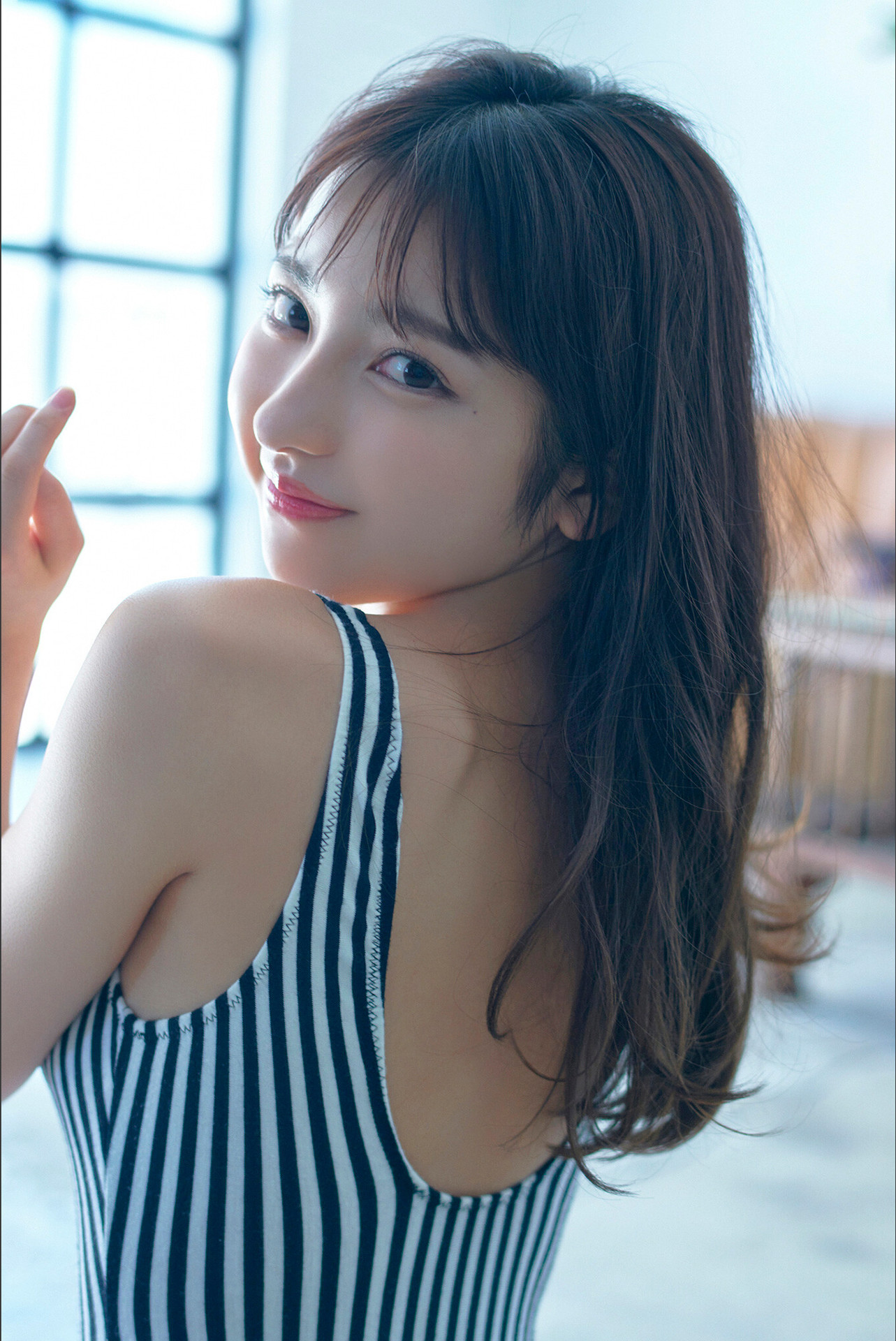 Toumi 十味, 写真集 「Off Mode スピサン グラビアフォトブック」 Set.02