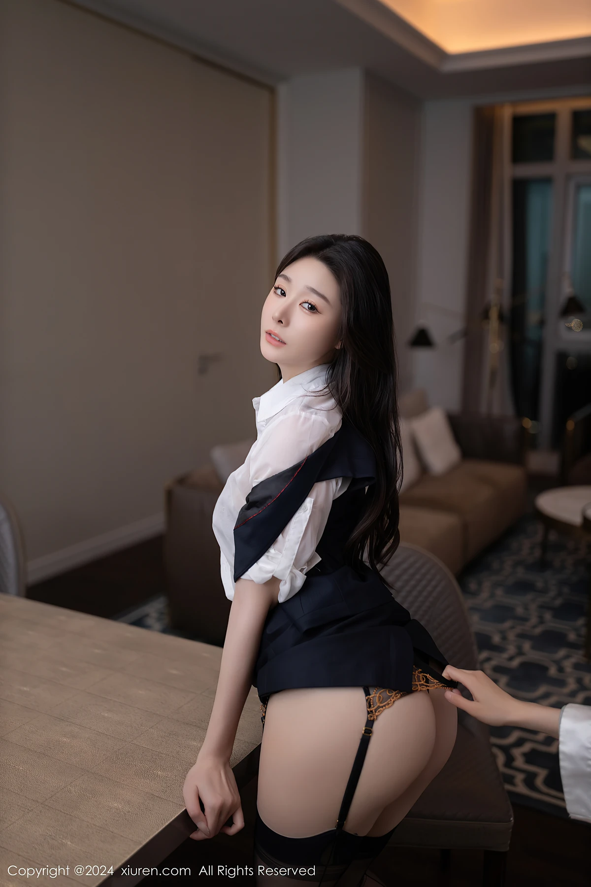 XiuRen秀人网 No.8808 小逗逗XiaoDouDou