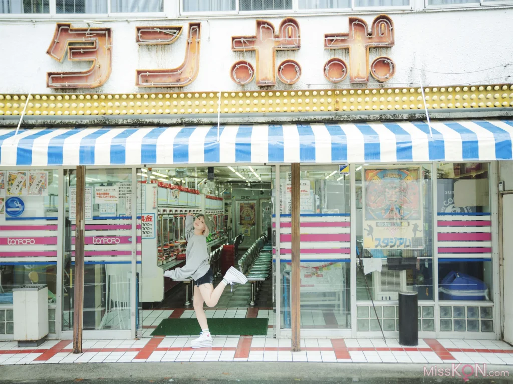 Kokoro (篠崎こころ)_ Platinum FLASHデジタル写真集 长すぎた蜜月