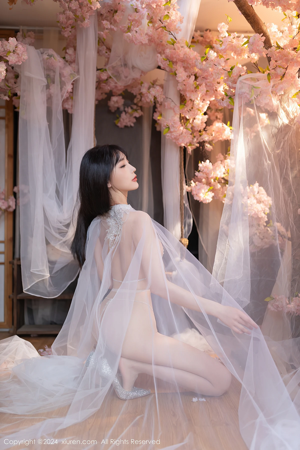 XiuRen秀人网 No.8807 陆萱萱LuXuanXuan