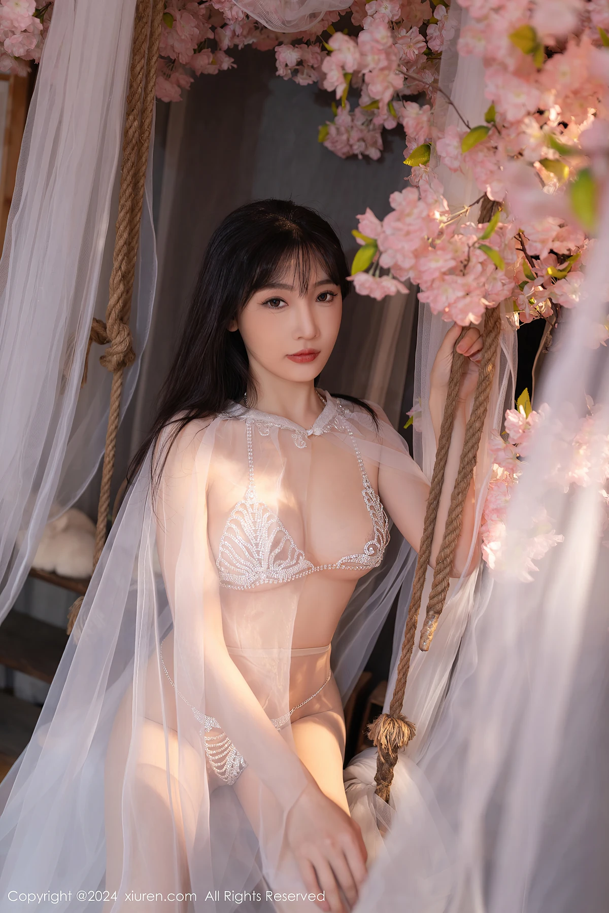 XiuRen秀人网 No.8807 陆萱萱LuXuanXuan