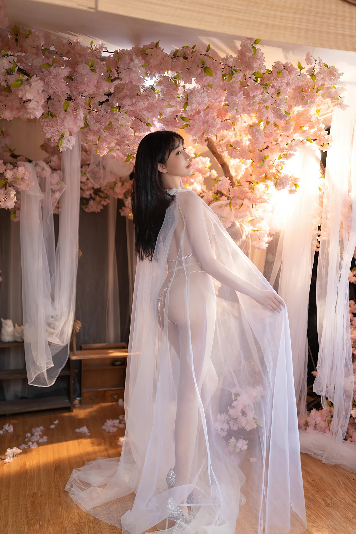 XiuRen秀人网 No.8807 陆萱萱LuXuanXuan