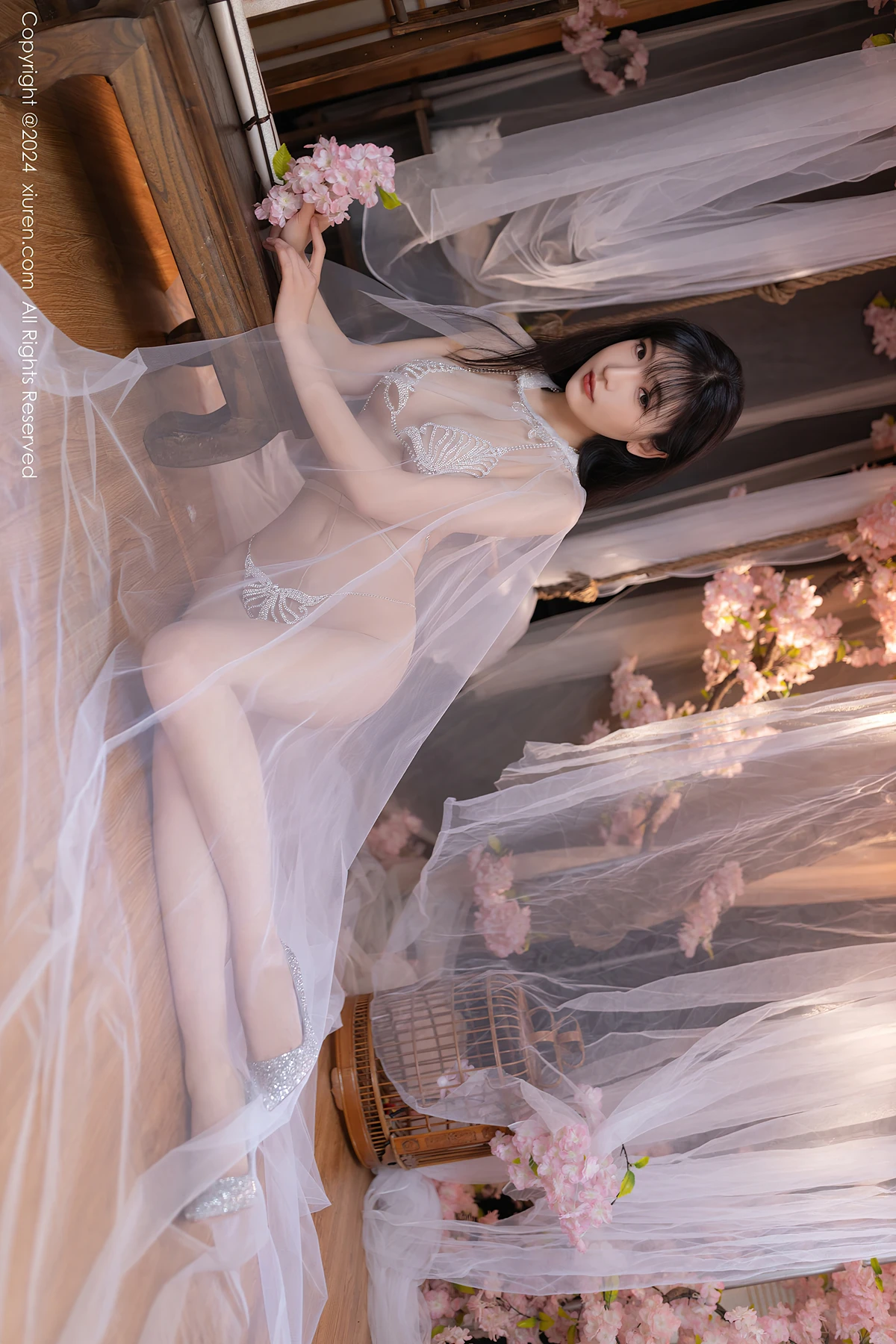 XiuRen秀人网 No.8807 陆萱萱LuXuanXuan