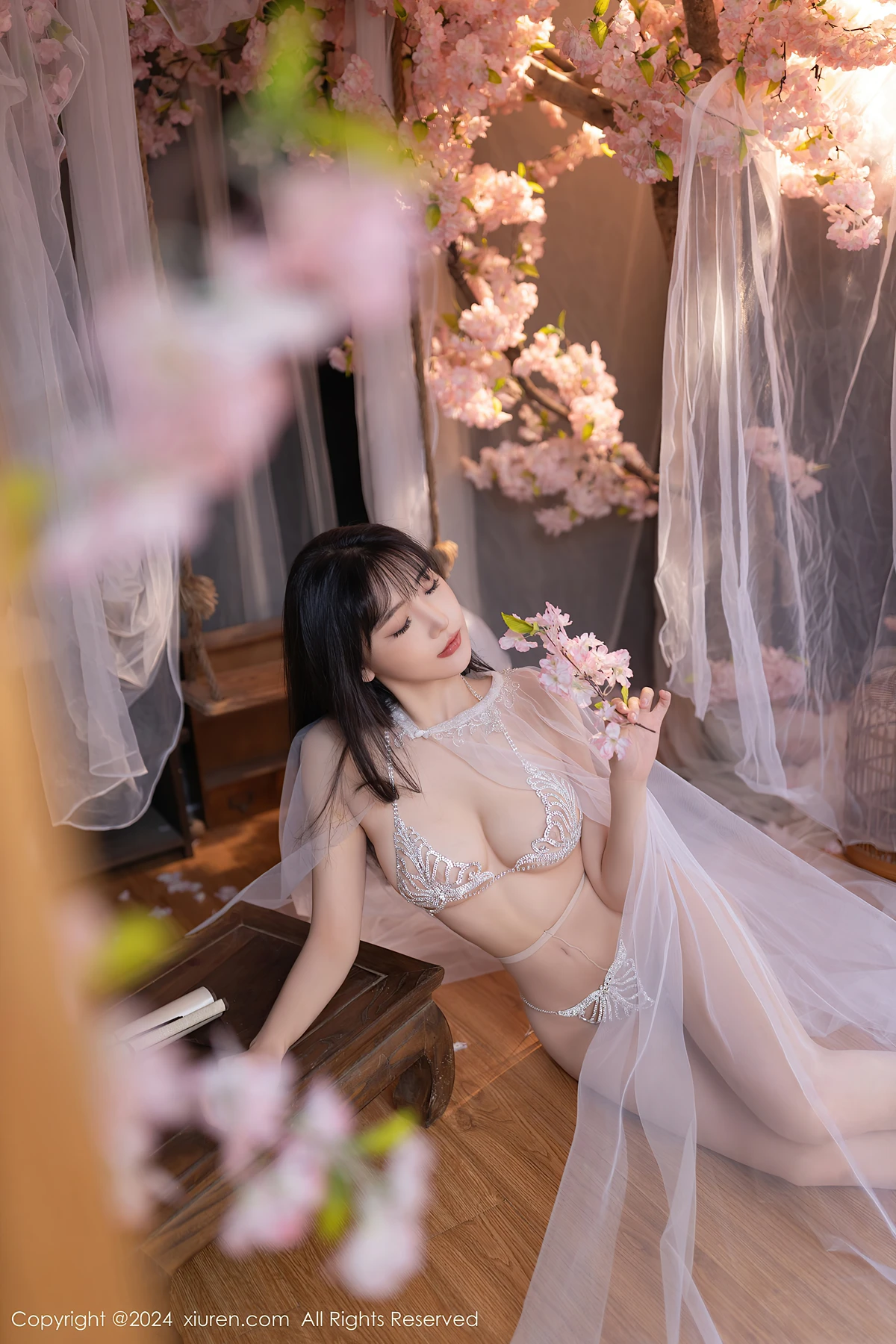 XiuRen秀人网 No.8807 陆萱萱LuXuanXuan