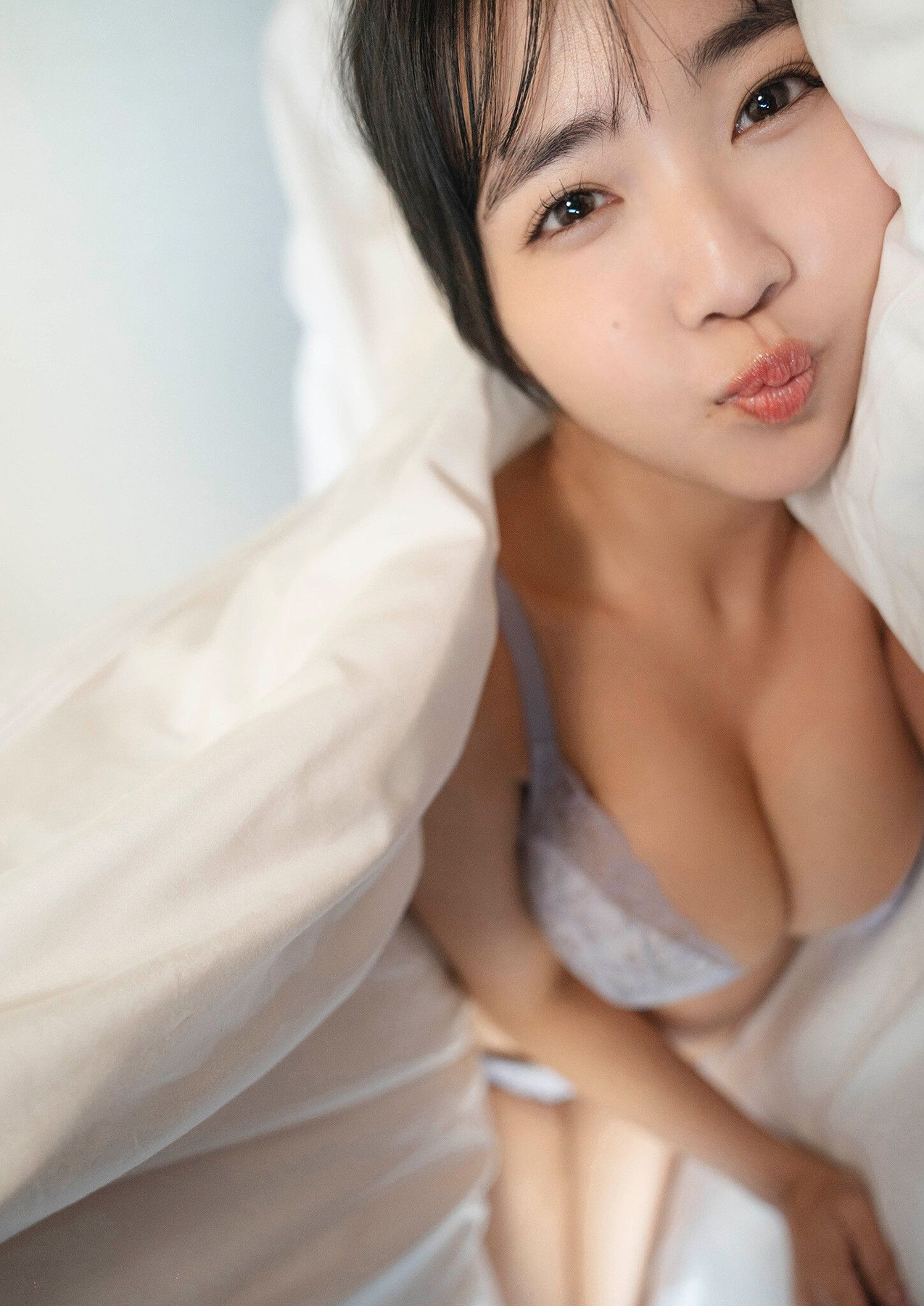 Kisumi Amau 天羽希純, 写真集 「もっと！教えて あまう先輩！！ スピサン グラビアフォトブック」 Set.01