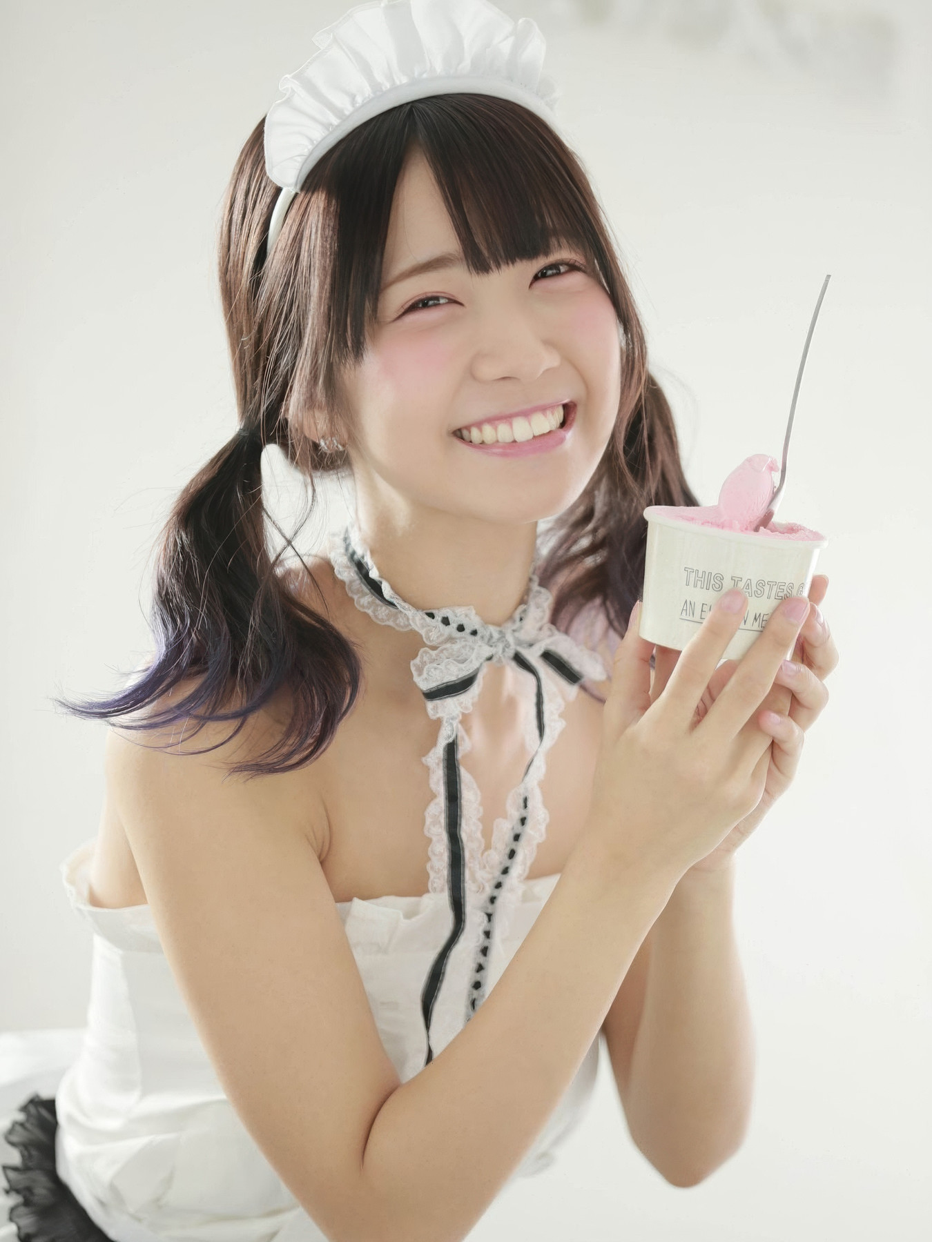 Kisumi Amau 天羽希純, 写真集 「ELFy BooKs vol.02」 Set.01