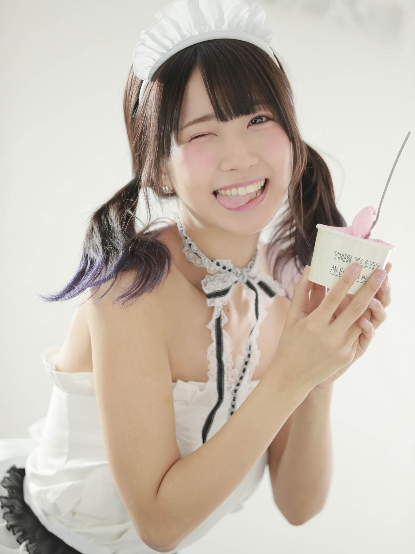 Kisumi Amau 天羽希純, 写真集 「ELFy BooKs vol.02」 Set.01