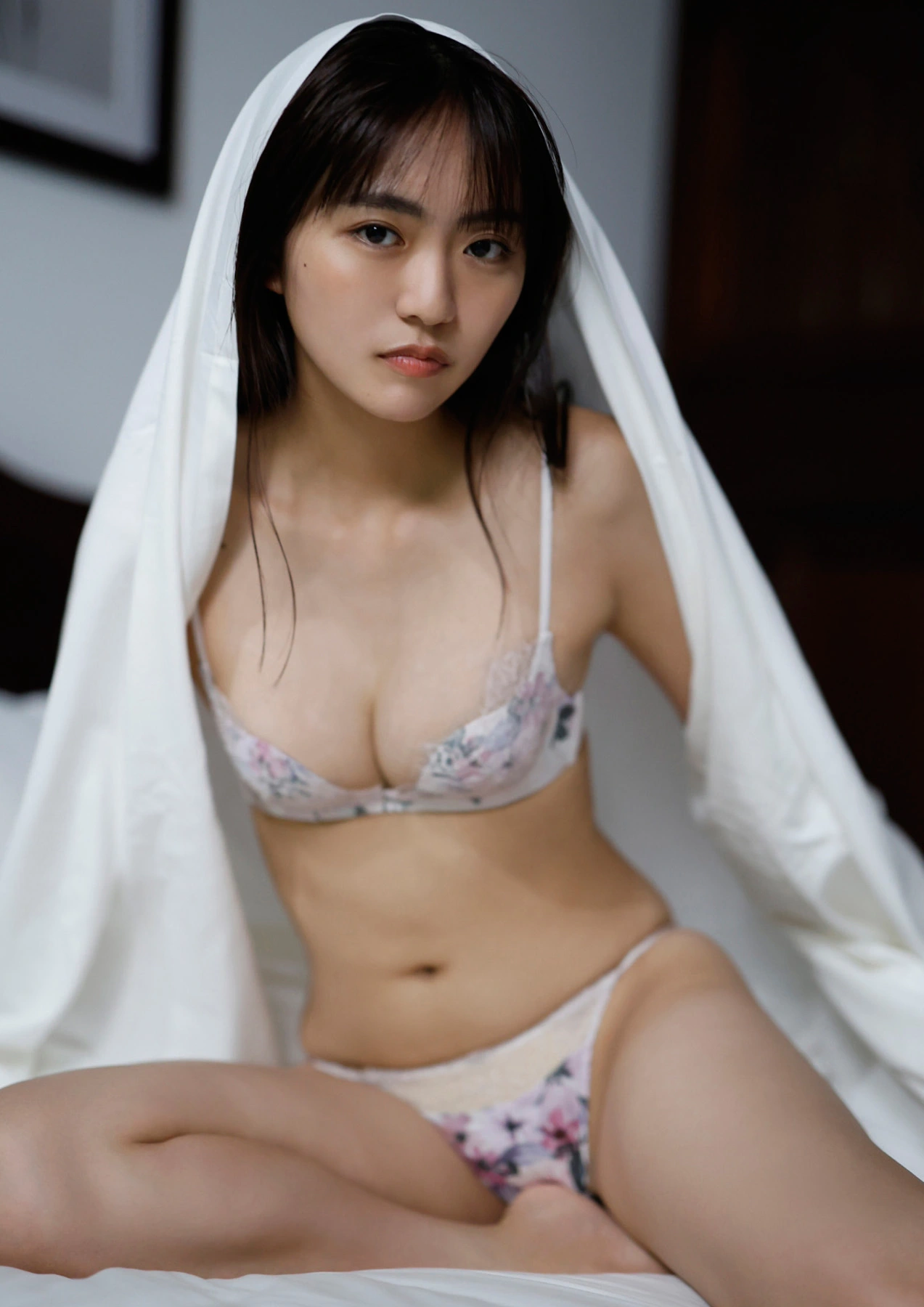 Runa Toyoda 豊田ルナ, 写真集 『side-B：Good to see Moon』 Set.04