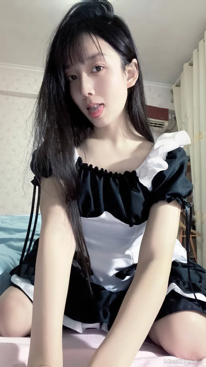 瑶瑶_ 纯欲小姐姐私拍