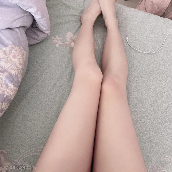 米妮mini_ 顶级白虎萝莉 520门槛福利