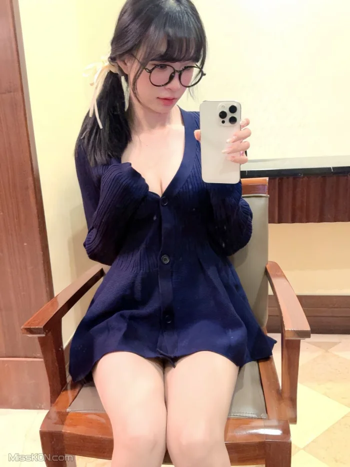 米妮mini_ 顶级白虎萝莉 520门槛福利