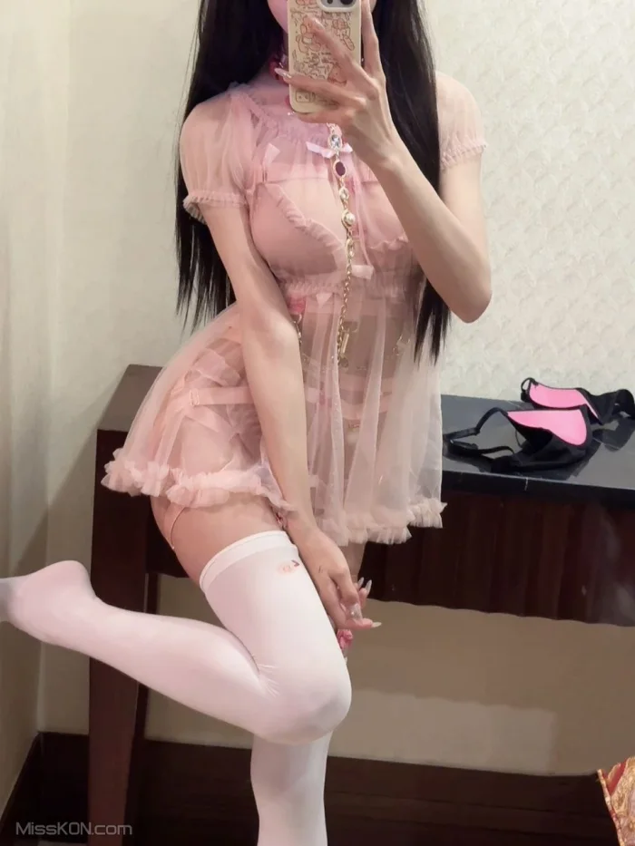 米妮mini_ 顶级白虎萝莉 520门槛福利