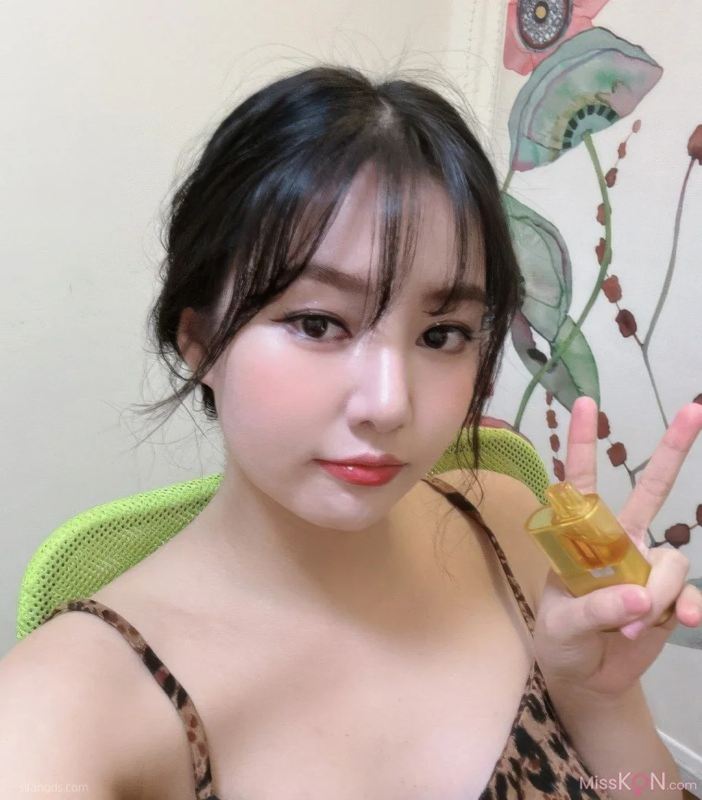莎乐美(小苍老师)_ 网红外围 最新私密群门槛福利 35 莎乐美(小苍老师)_ 网红外围 最新私密群门槛福利