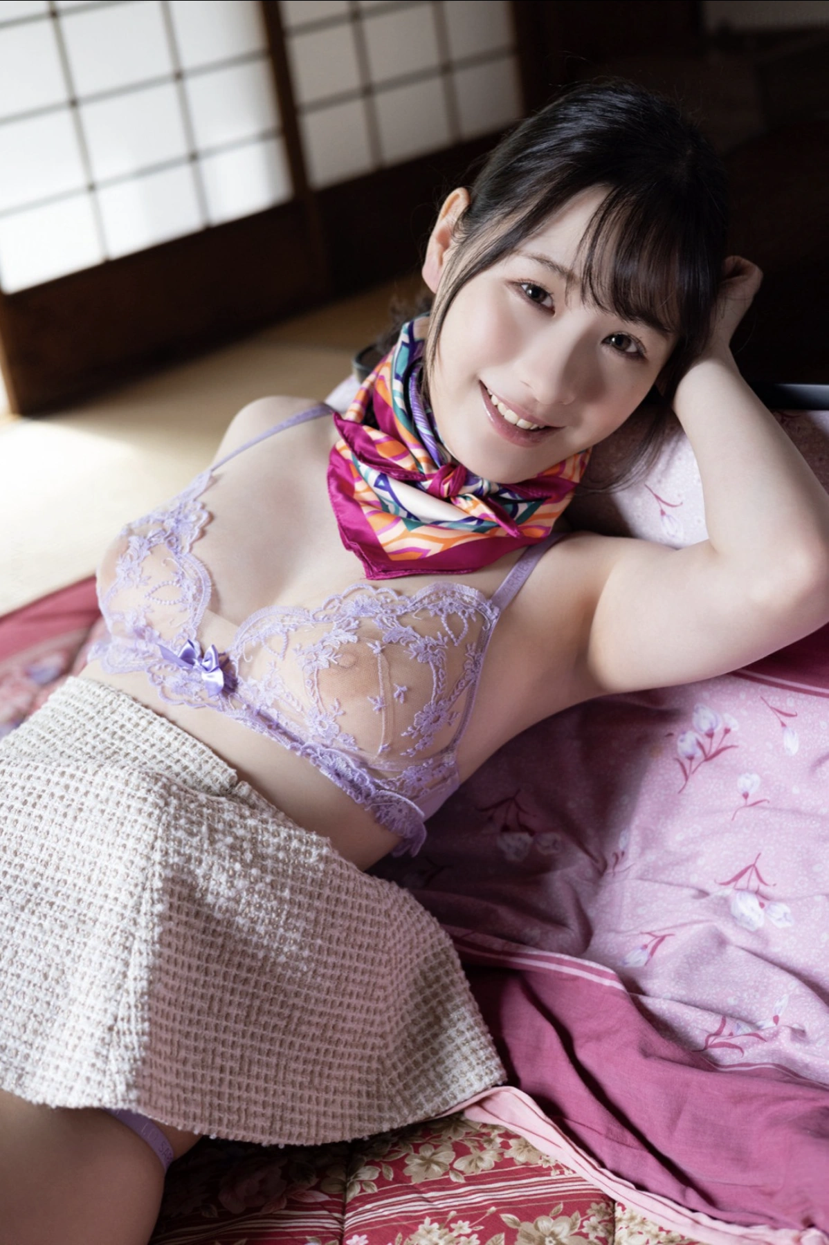 Yuka Murakami 村上悠華, FLASHデジタル写真集R バスガイド、ヌード旅へ