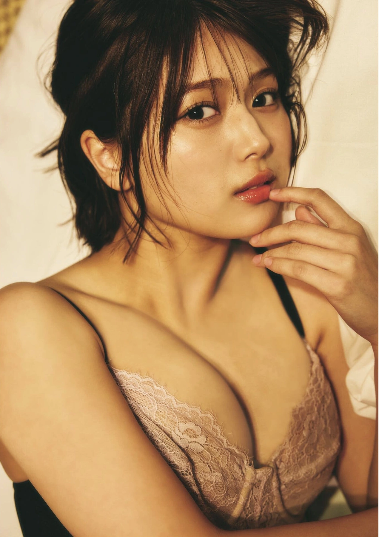 Ruka Kitano 北野瑠華, B.L.T. 写真集 Monster Round 4
