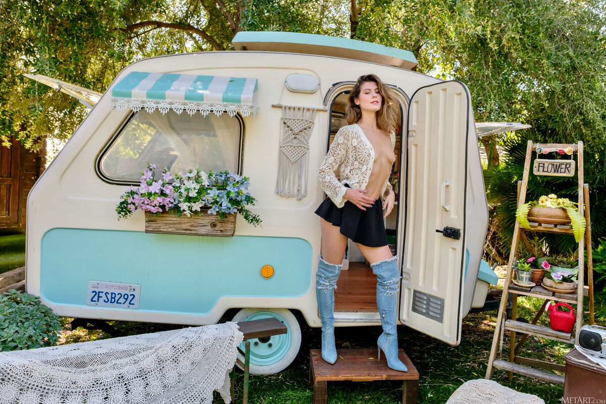 MetArt Vanessa Paris - Presenting Vanessa Paris Part01