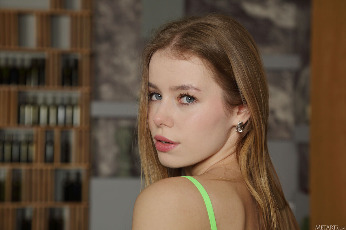 MetArt Lalli - Green Seductress Part01
