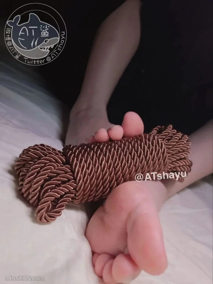 Coser@AT鲨_ 纯享玉足