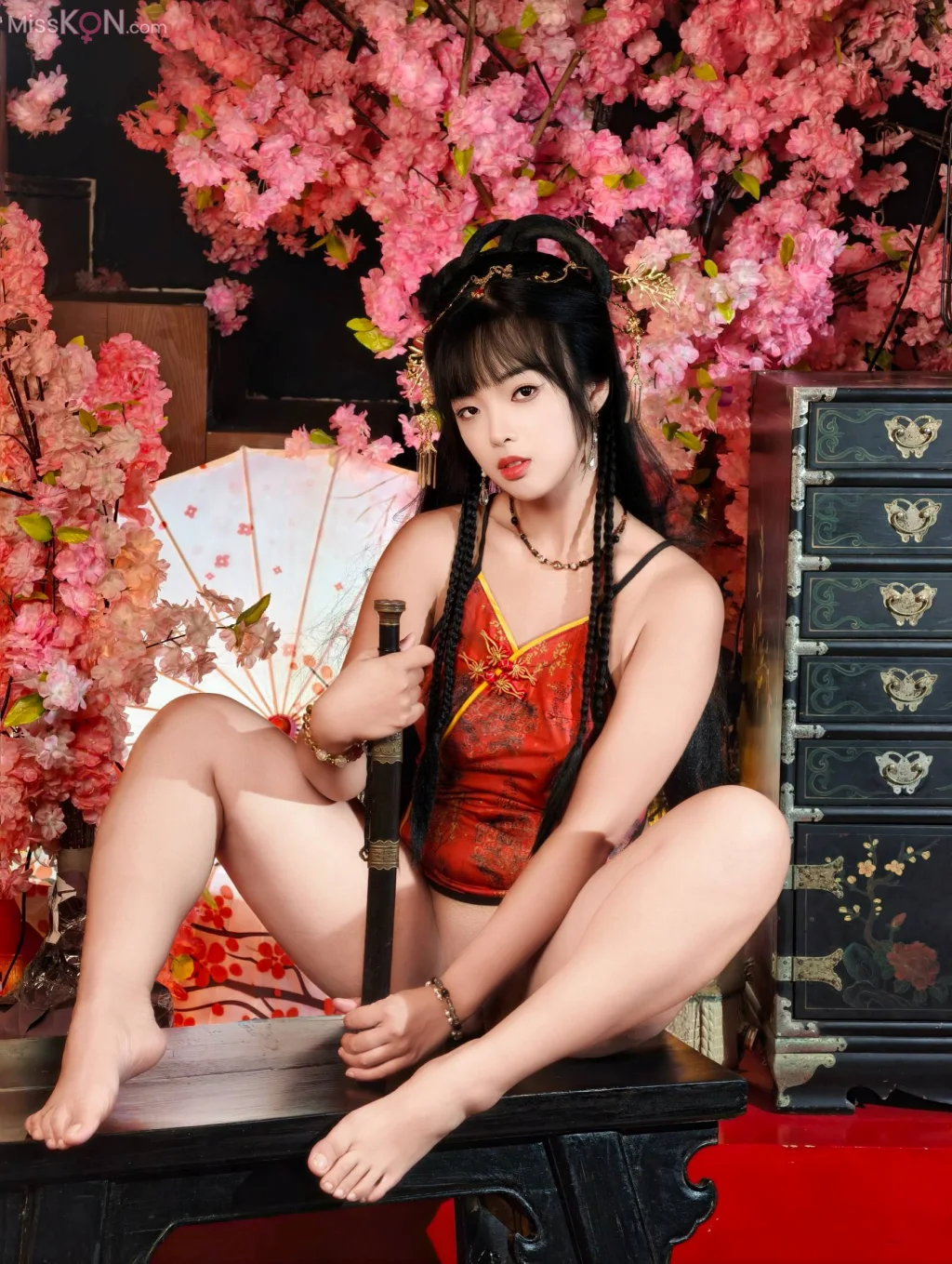 Coser@五十_ 巨乳女侠就这样脱了 28 Coser@五十_ 巨乳女侠就这样脱了