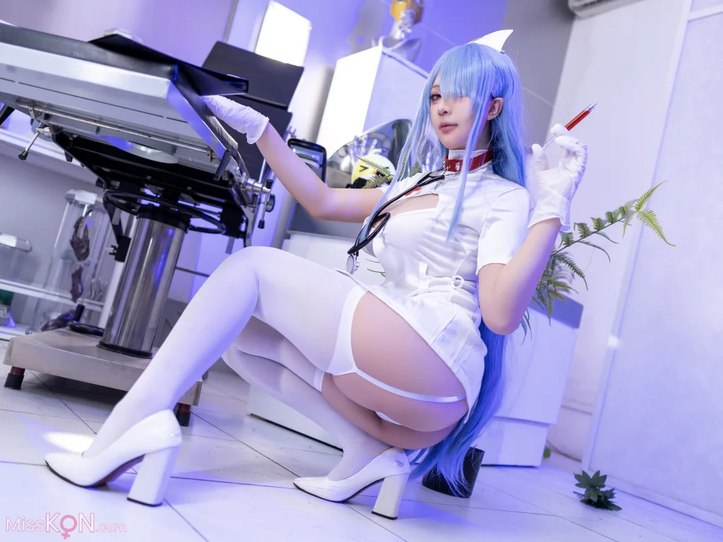Coser@小和甜酒_ 伏罗希洛夫护士