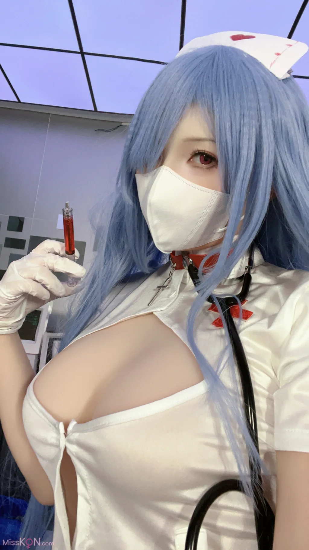 Coser@小和甜酒_ 伏罗希洛夫护士