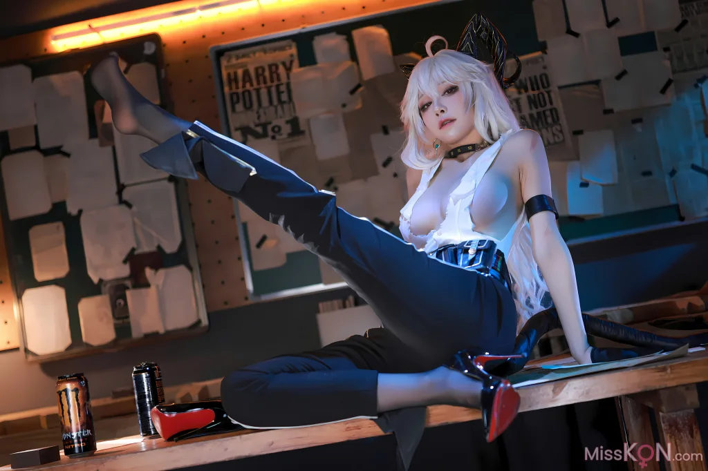 Coser@水淼Aqua_ 鸣潮赞妮