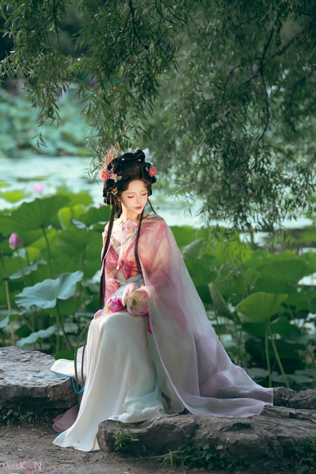 Coser@雯妹不讲道理_ 祝您中秋快乐owo